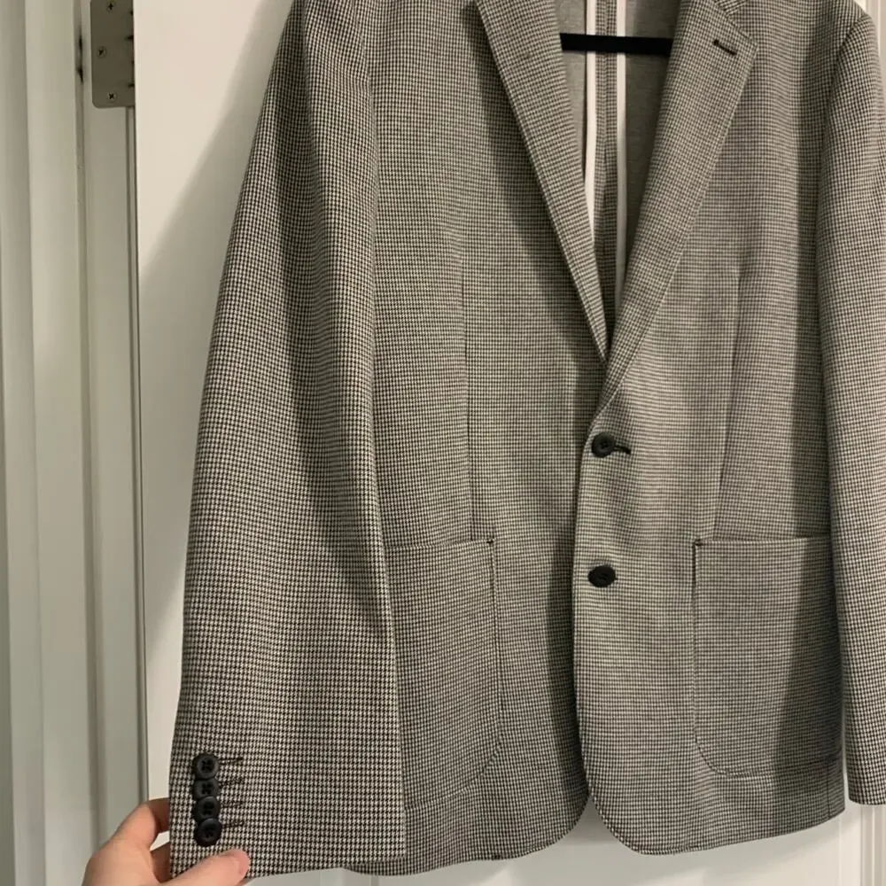 Express Men’s Luxe Comfort Soft Suit Jacket MSRP $248